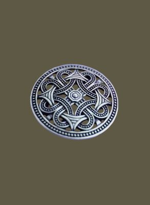 brooch_RndKnotwork_slvr_detail