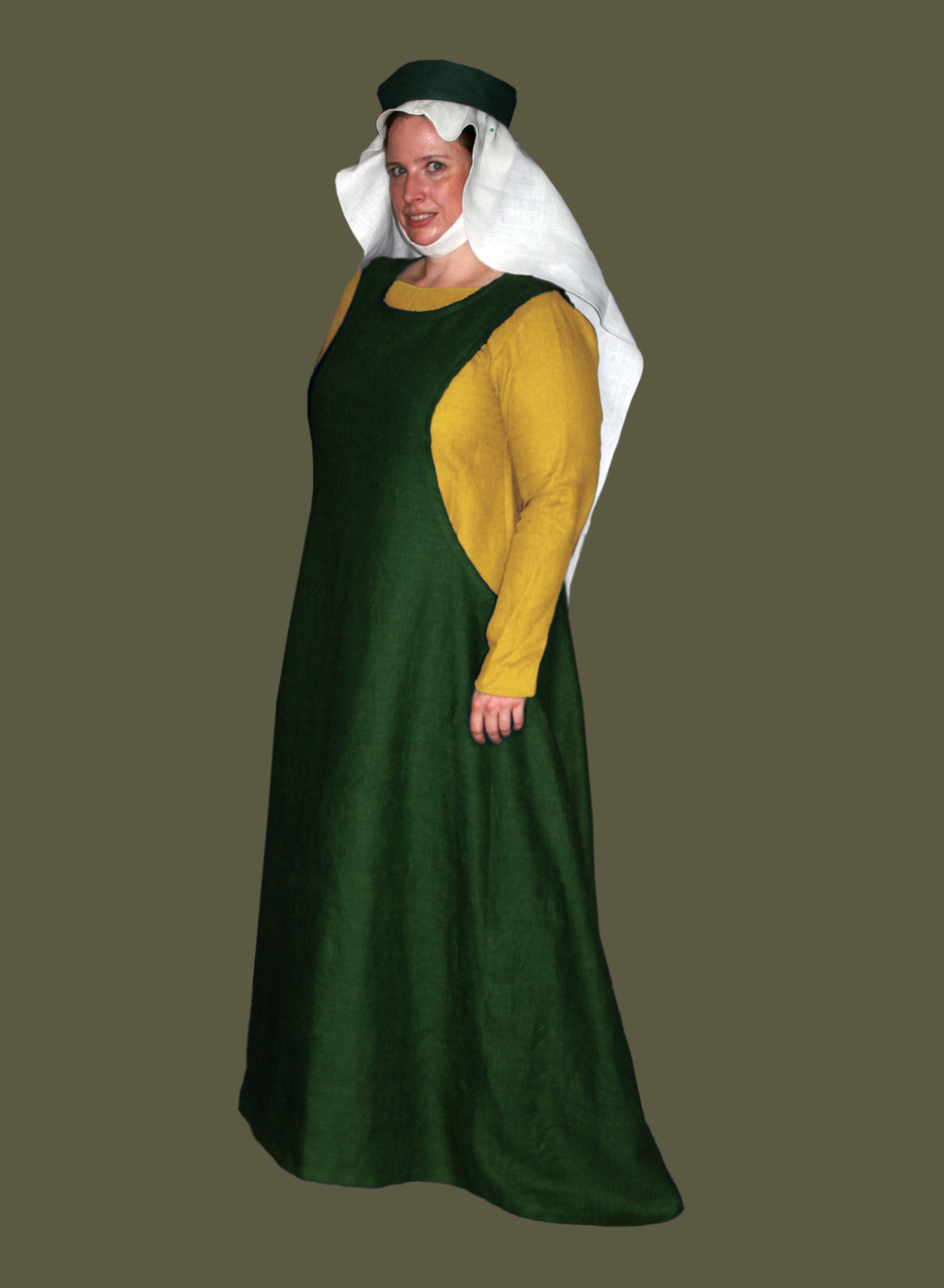surcoat_GrnLinen_GoldKirtle